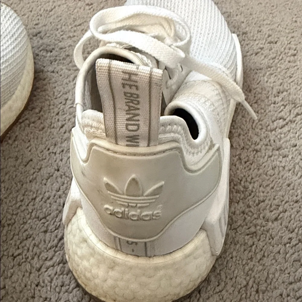 Adidas NMD R1 sneaker White - size 10.5